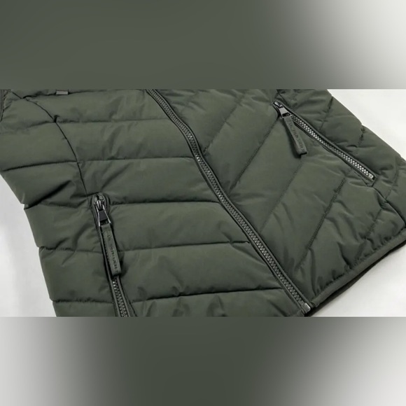 NWT $150 RALPH LAUREN Size L Women's Olive RLL Logo Stretch PUFFER Hooded Vest - Picture 3 of 4